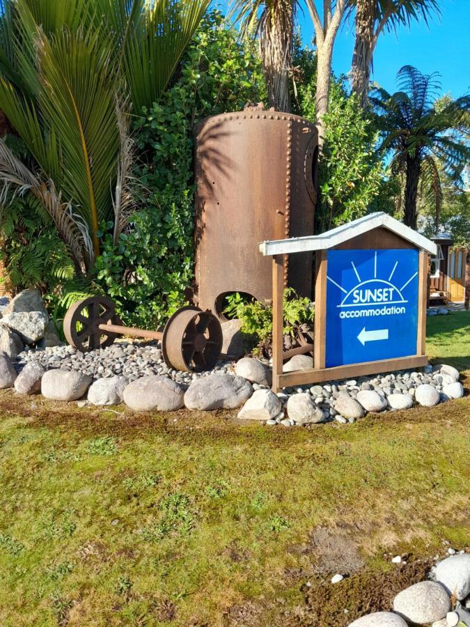 Sunset Accommodation Westport Exterior photo